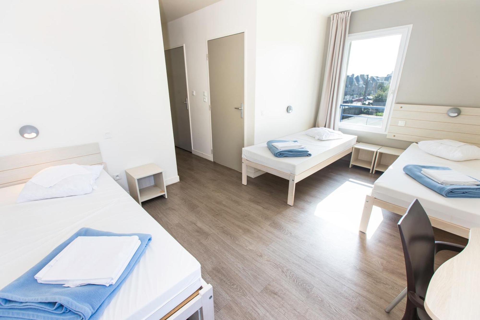Auberge De Jeunesse Youth Hostel Ethic Etapes Saint Malo Exterior photo